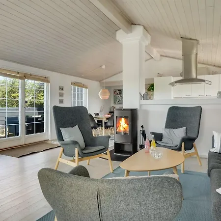 Mata - 700m From The Sea By Interhome Lokken